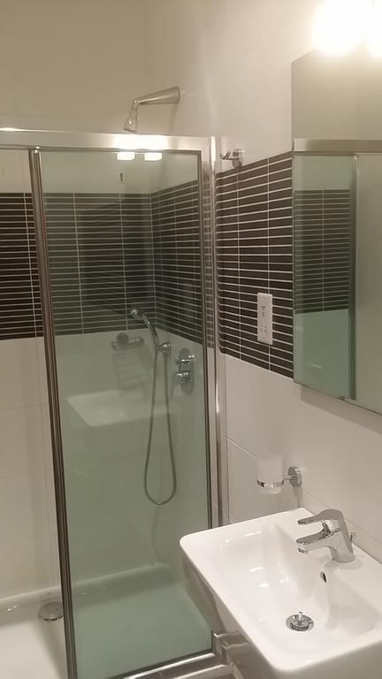Paceville Montecarlo Apartments سانت جوليان الغرفة الصورة