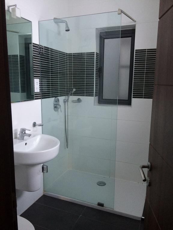 Paceville Montecarlo Apartments سانت جوليان الغرفة الصورة