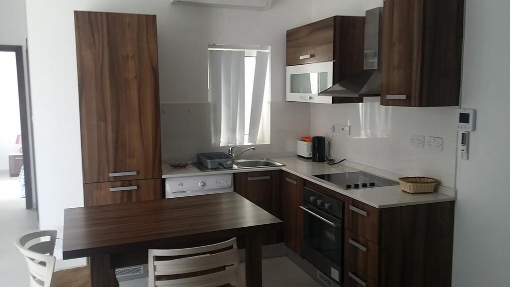 Paceville Montecarlo Apartments سانت جوليان الغرفة الصورة