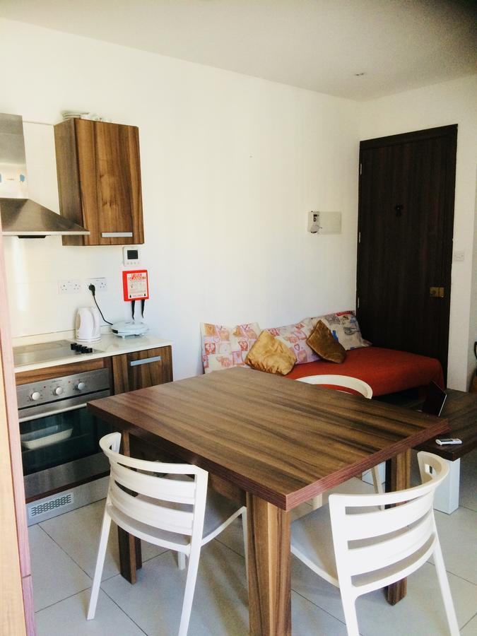 Paceville Montecarlo Apartments سانت جوليان المظهر الخارجي الصورة